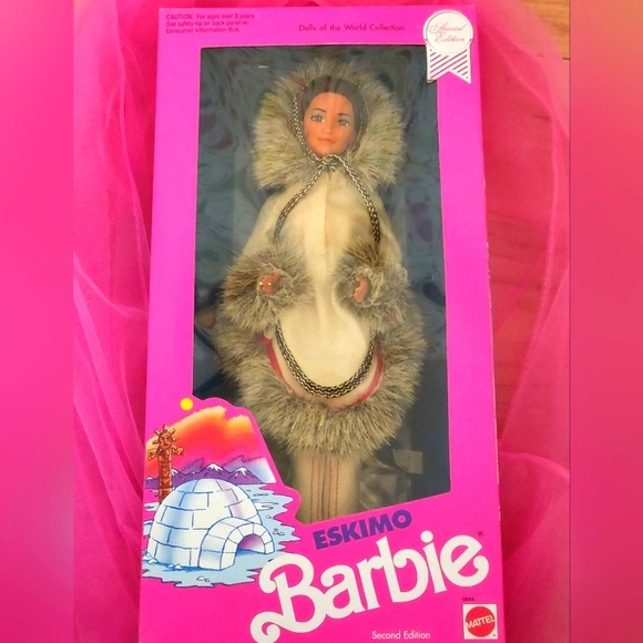 Eskimo Barbie - Picture 1 of 3